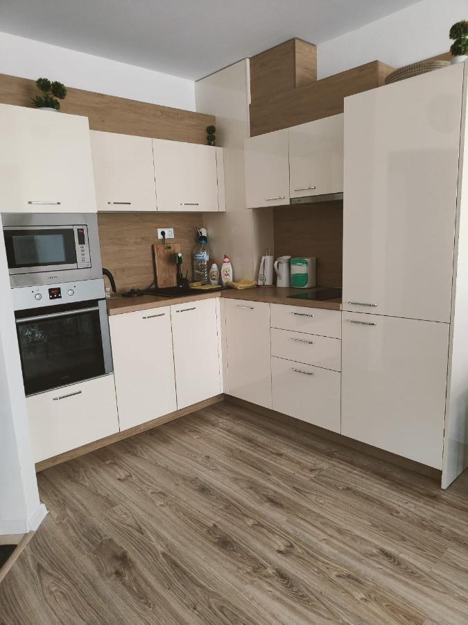 Studio Aivasovskij Park - Meters Away From Beach Πομόριε Εξωτερικό φωτογραφία