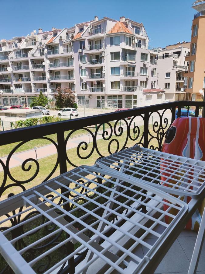 Studio Aivasovskij Park - Meters Away From Beach Πομόριε Εξωτερικό φωτογραφία