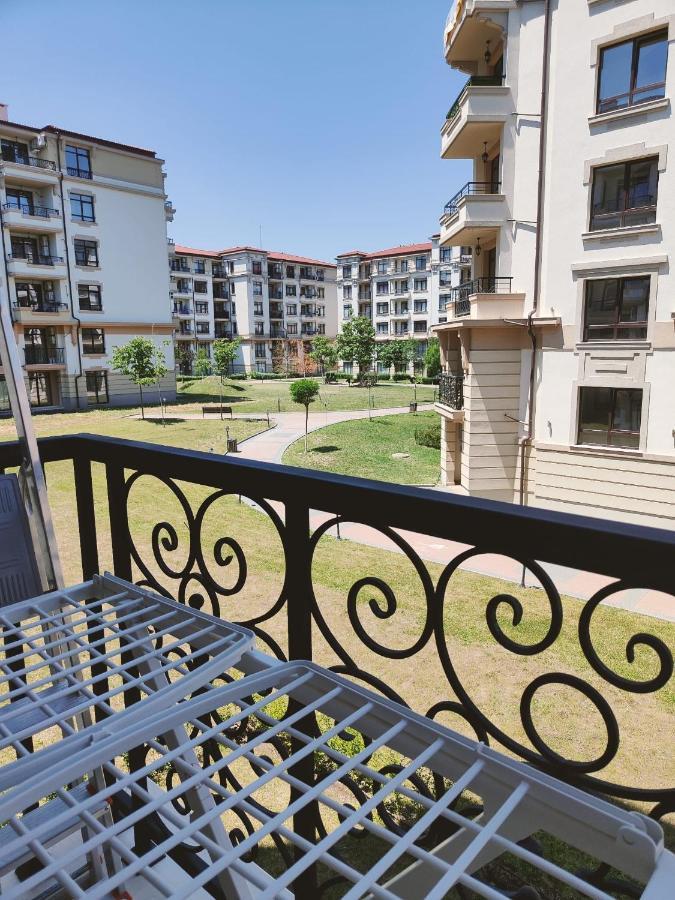 Studio Aivasovskij Park - Meters Away From Beach Πομόριε Εξωτερικό φωτογραφία