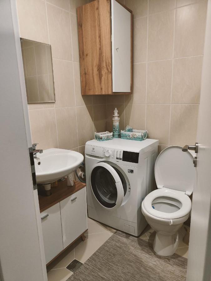 Studio Aivasovskij Park - Meters Away From Beach Πομόριε Εξωτερικό φωτογραφία