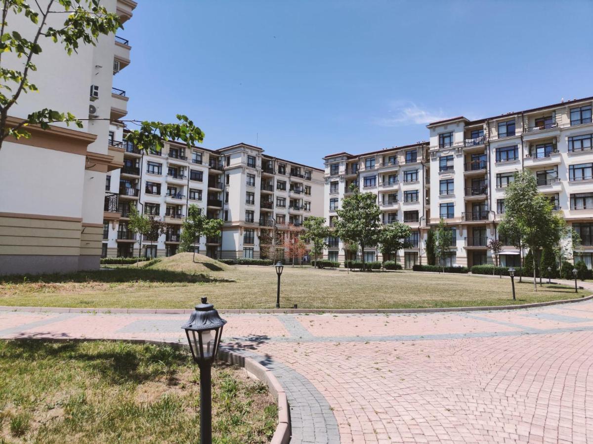 Studio Aivasovskij Park - Meters Away From Beach Πομόριε Εξωτερικό φωτογραφία