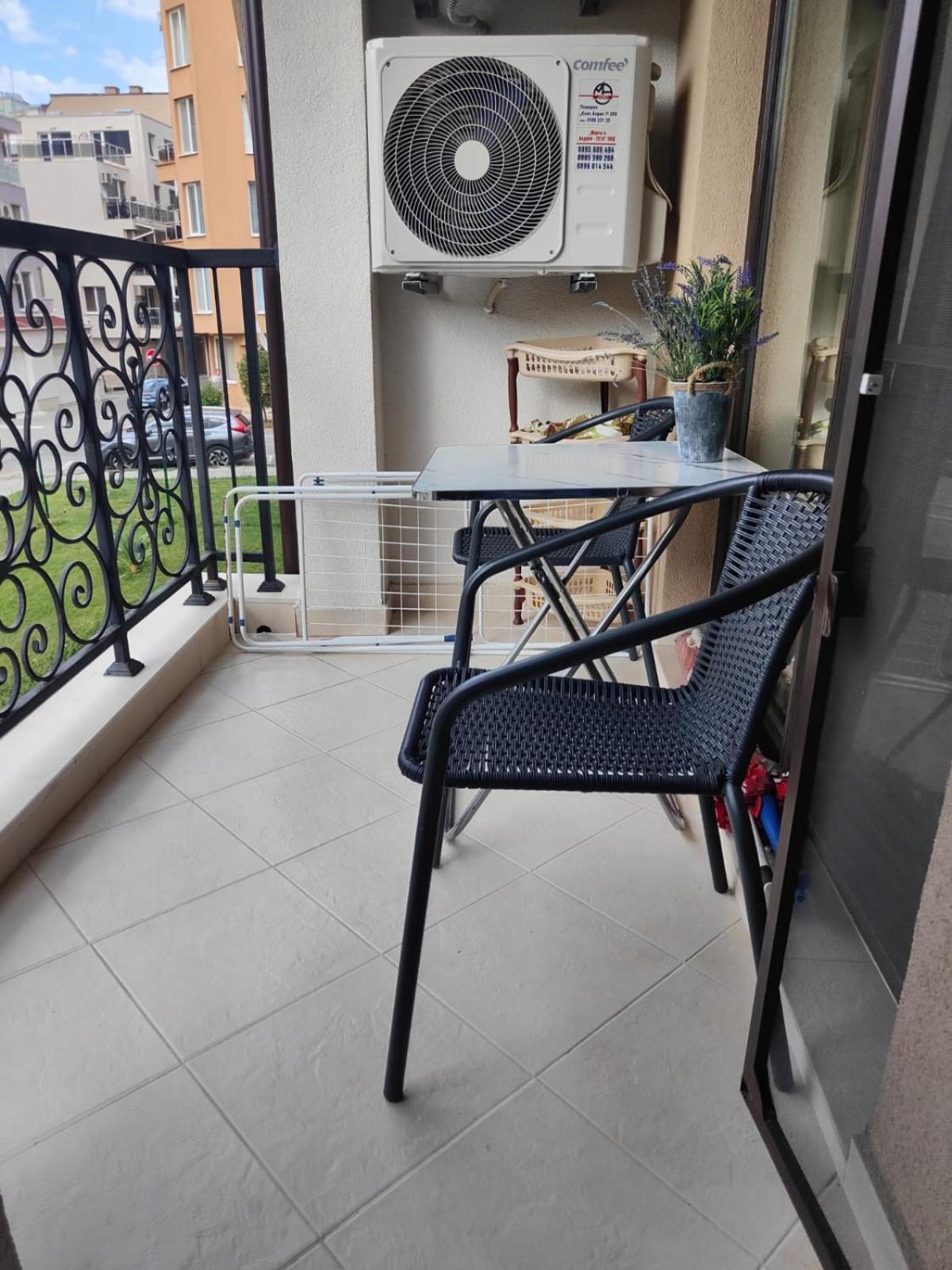 Studio Aivasovskij Park - Meters Away From Beach Πομόριε Εξωτερικό φωτογραφία